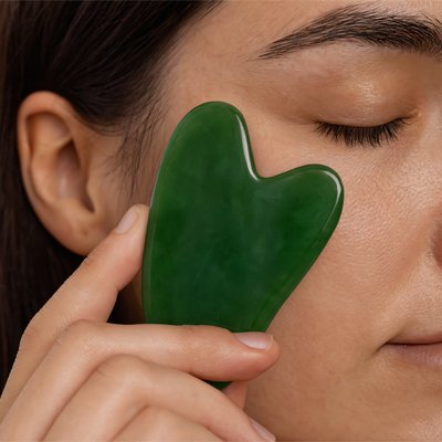 Pierre_de_gua_sha_revitalisante_poche